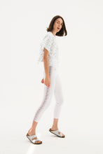 Load image into Gallery viewer, Pure White Striped Leggings